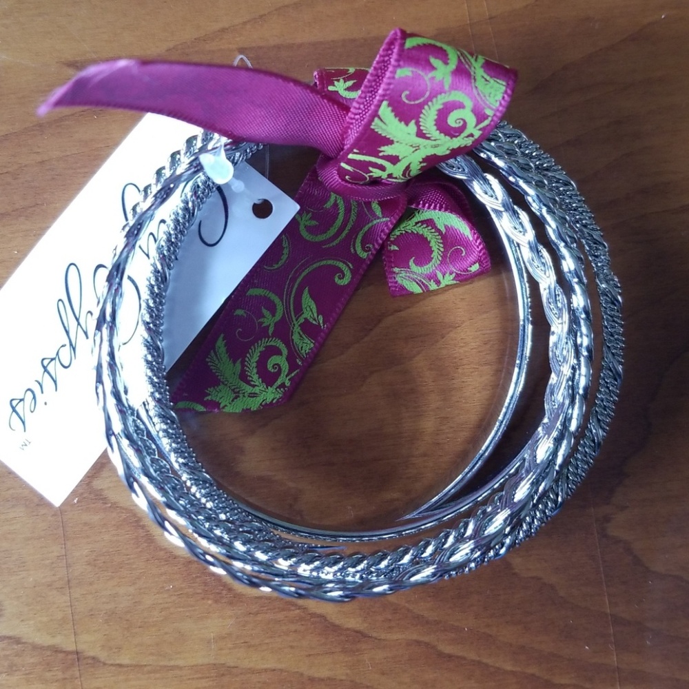 NWT bangles - Picture 3 of 4